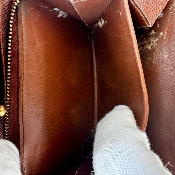 Louis Vuitton Monogram Porte-Monnaie Trésor Compact Wallet - Picture 10 of 11